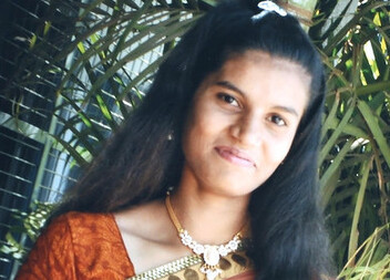 Příběh Jenifer je zářivým příkladem vlivu solidarity a štědrosti