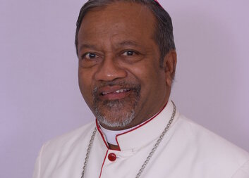 Pomoc hladovějícím rodinám v Indii