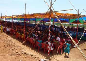 V indické vesnici Mansapur je nový kostel sv. Josefa 