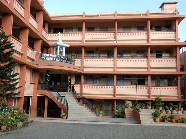 St. Anthony´s High School