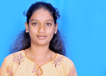 Radha je hrdou členkou společnosti