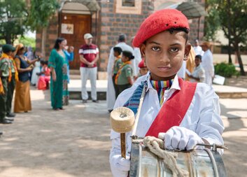 Adopce na dálku pohledem zblízka