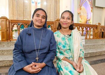 Archana a Arpitha děkují za lásku a solidaritu